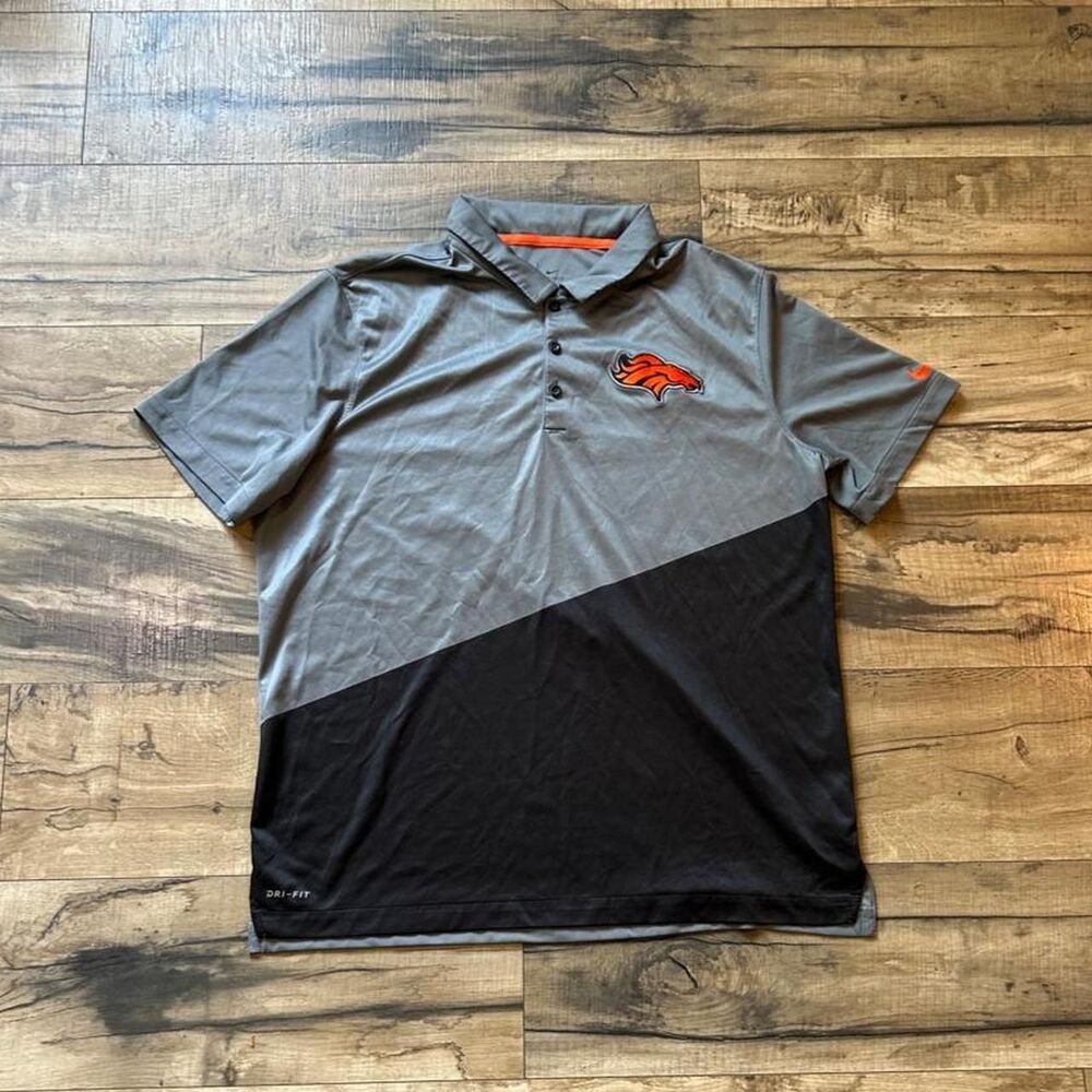 Nike Men's Grey and Black Polo-shirts